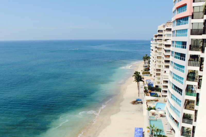 chambre-hote-CAP D AIL-min_beach_ocean_shore_hotel_palm_tree-33726